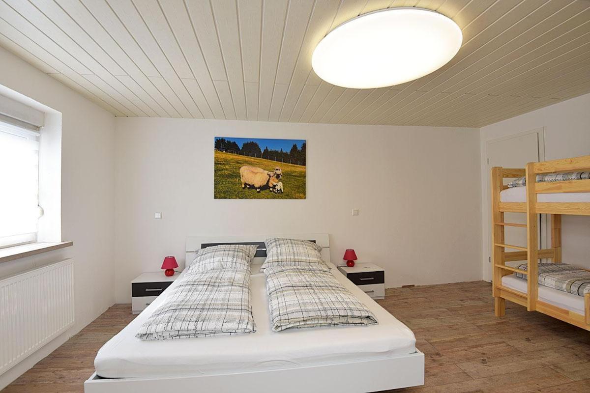 Gasthaus Und Hotel Peterhaensel Spechtsbrunn Room photo